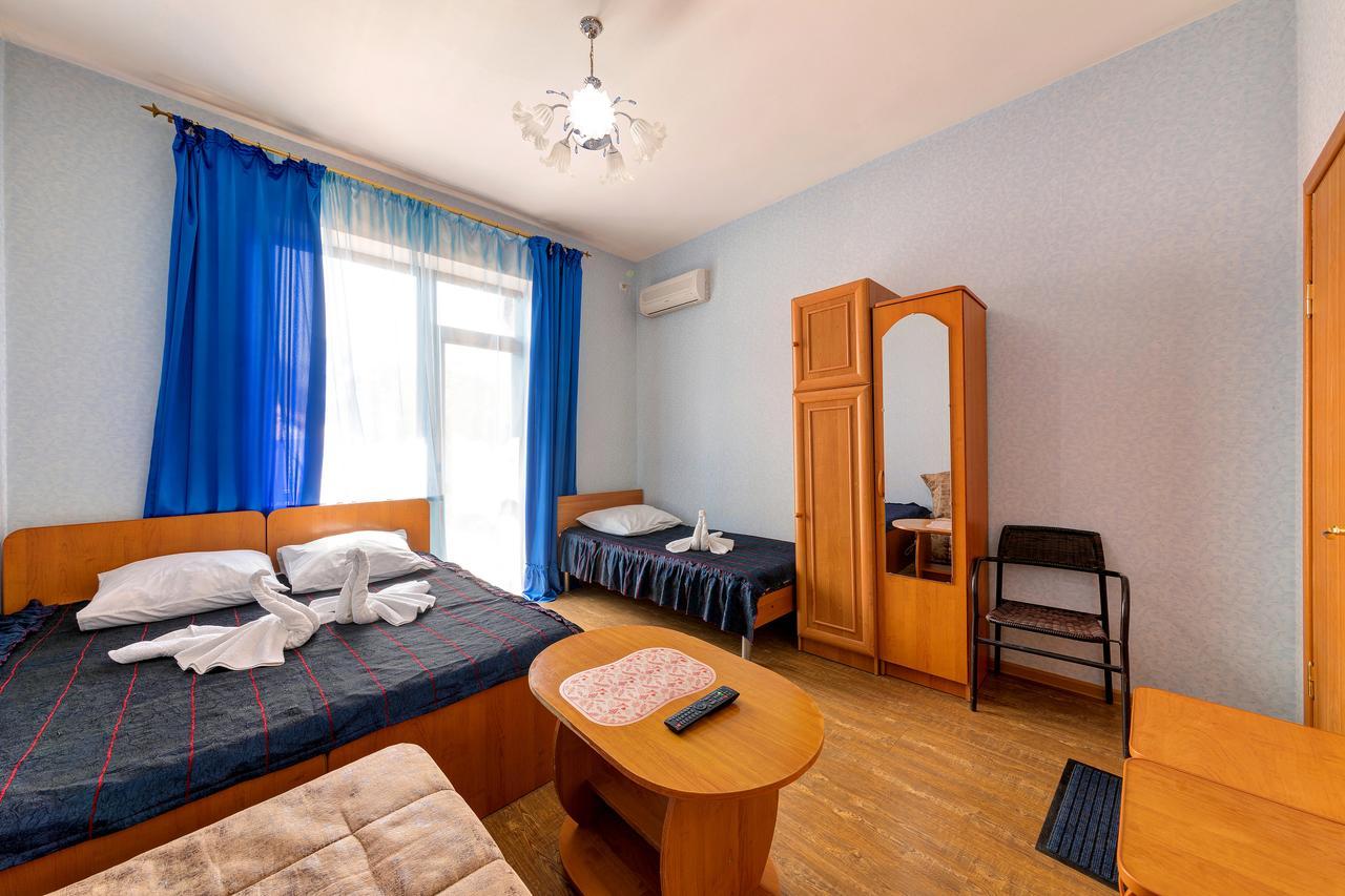 Hotel Kuzbass Gelendžik Exteriér fotografie